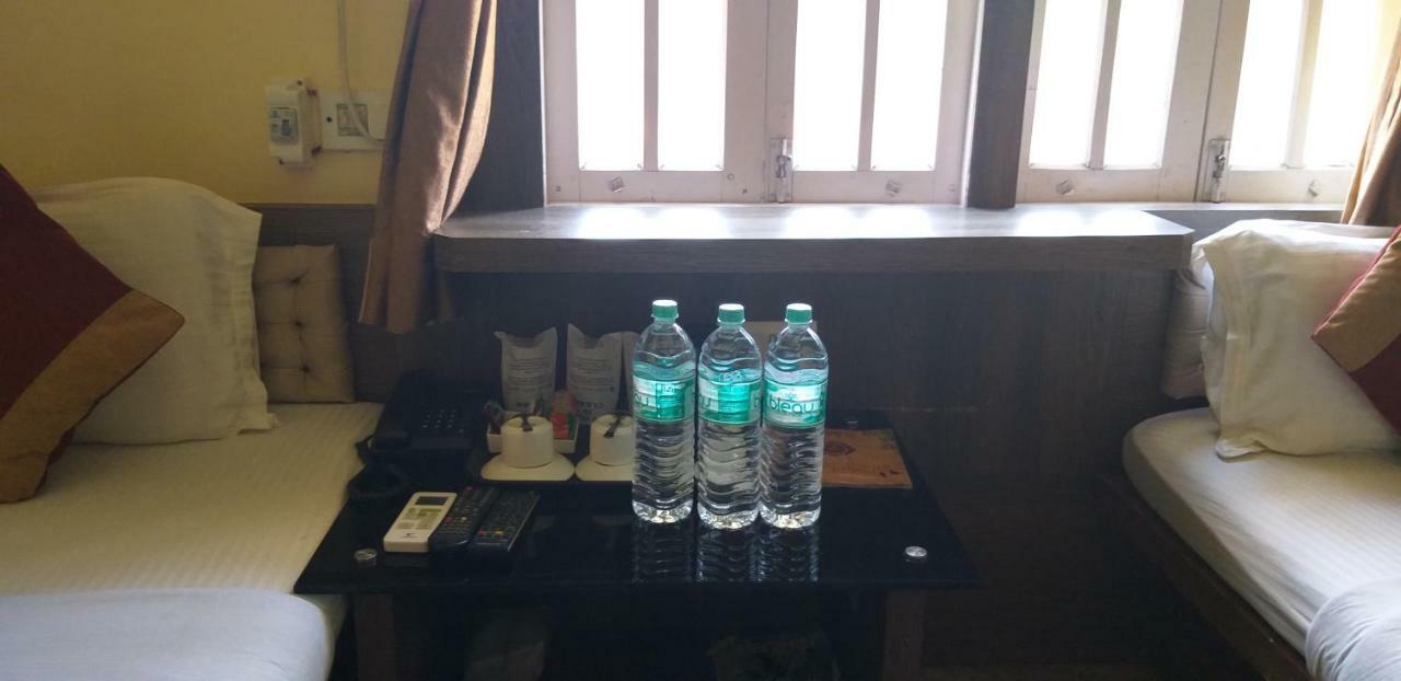 Hotel Royal Bengal Bolpur Luaran gambar